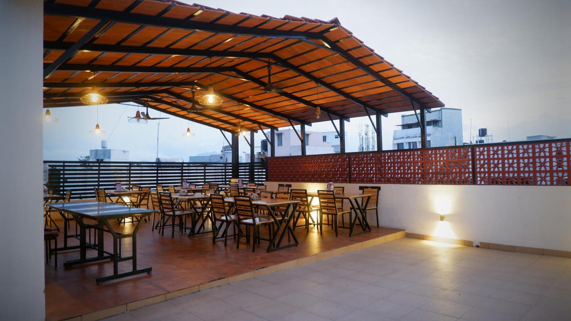 Hotel Aiba Regency Coimbatore Exterior photo